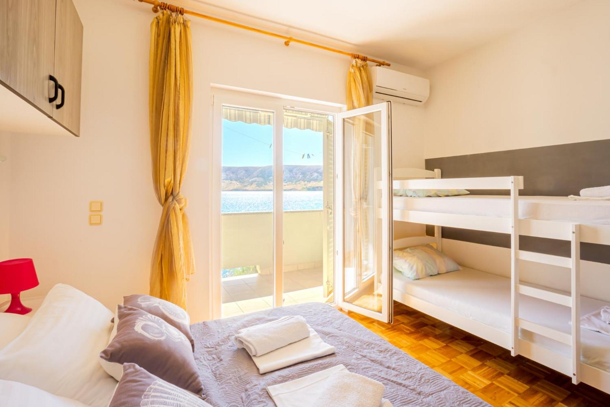 Galinec With Mountain And Seaview Apartman Metajna Szoba fotó