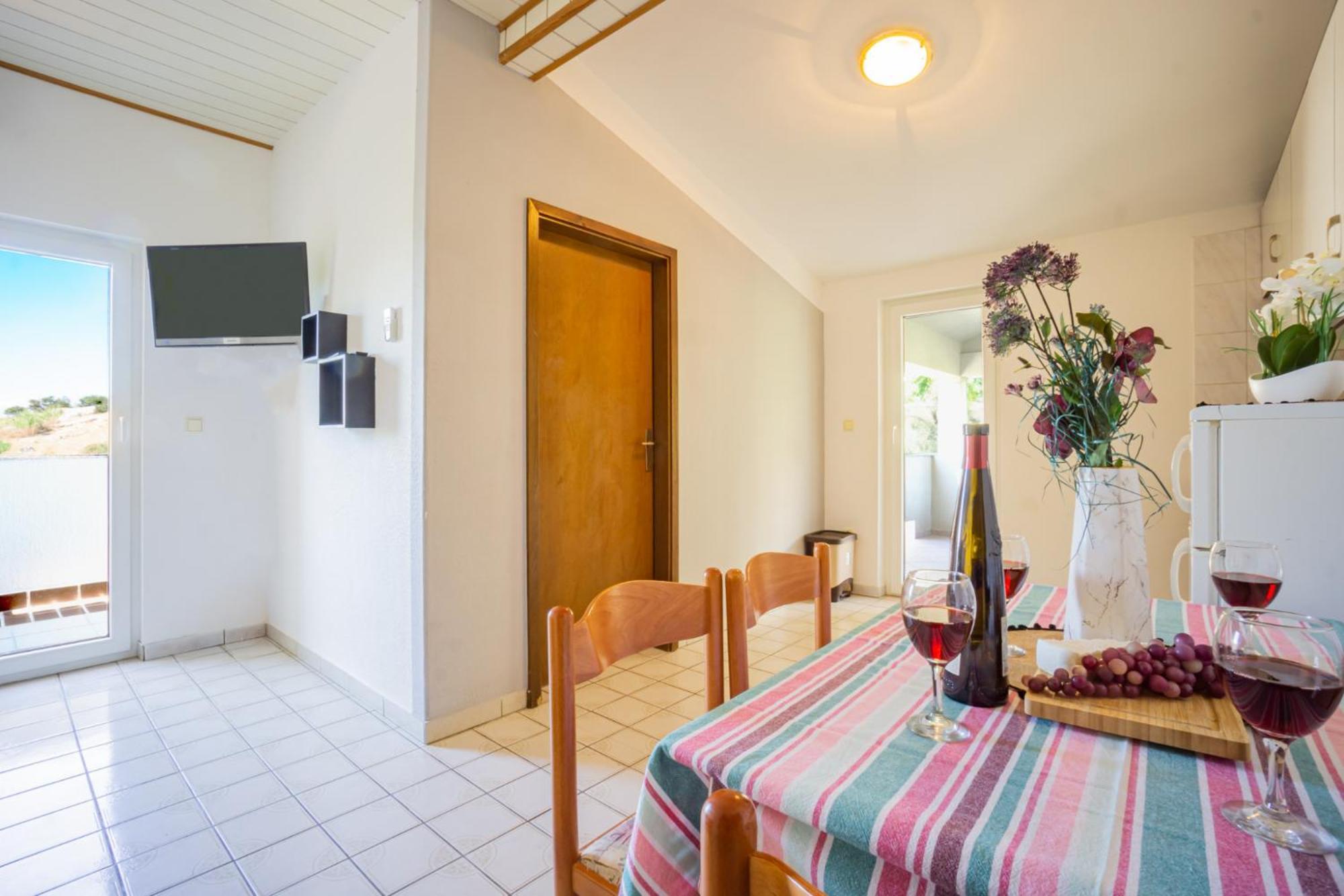 Galinec With Mountain And Seaview Apartman Metajna Szoba fotó