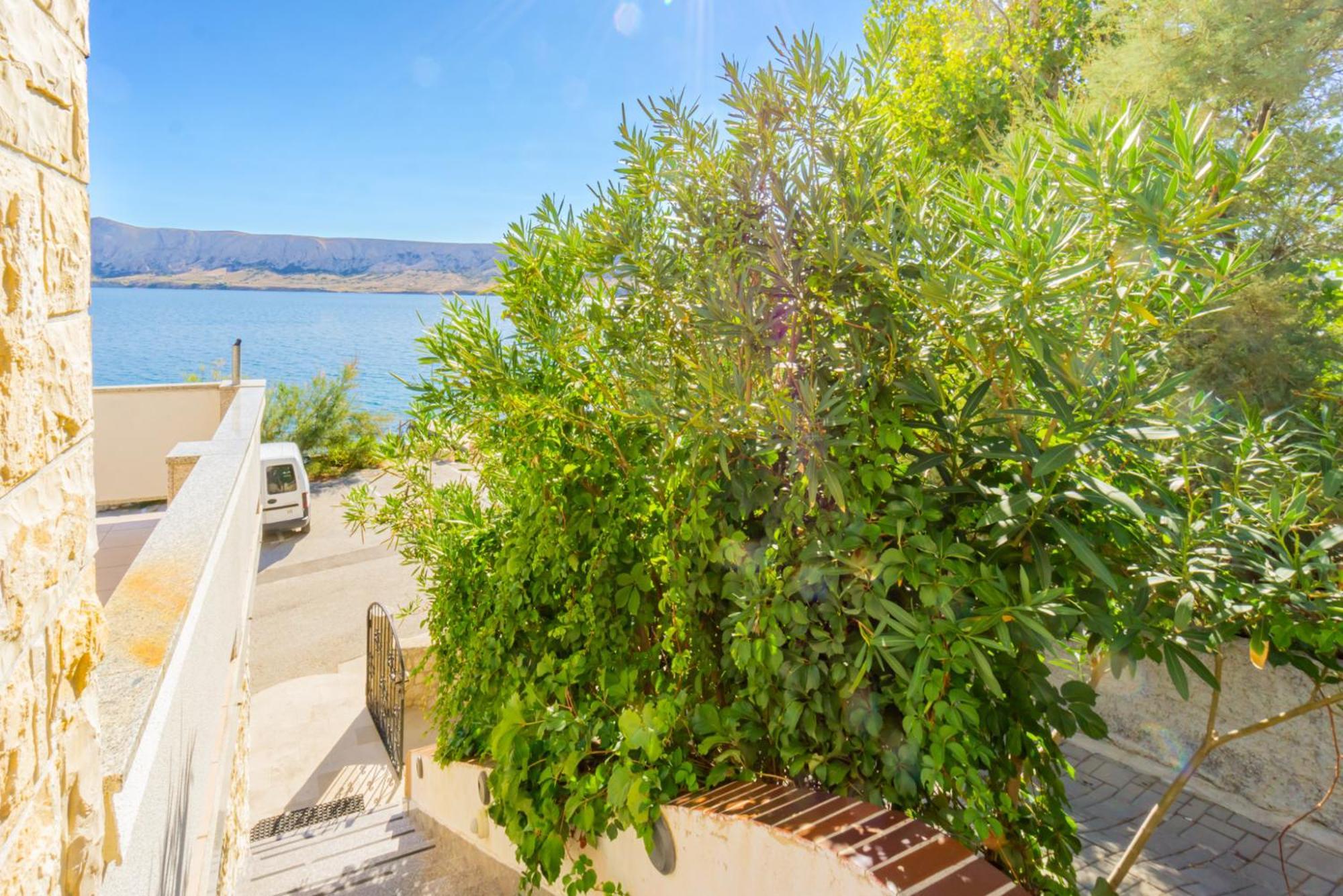 Galinec With Mountain And Seaview Apartman Metajna Szoba fotó